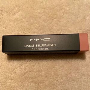 MAC Cosmetics Lipglass Brilliant in Oyster Girl
